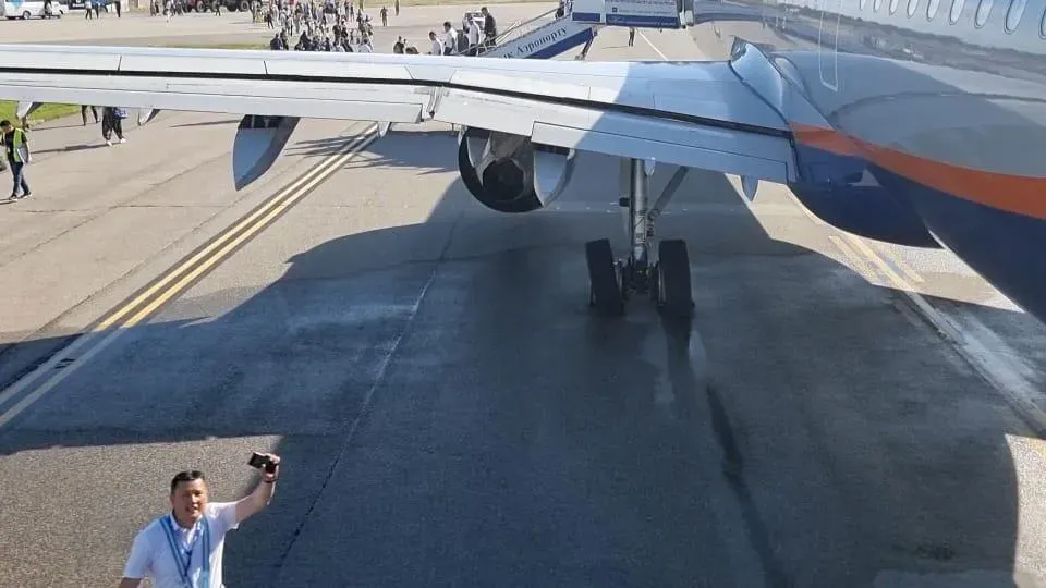 У самолета «Аэрофлота» задымилось шасси в аэропорту «Манас»