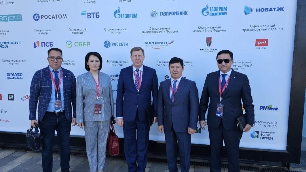 Глава ТПП КР Темир Сариев просит решить проблемы с логистикой на кыргызско-казахской границе