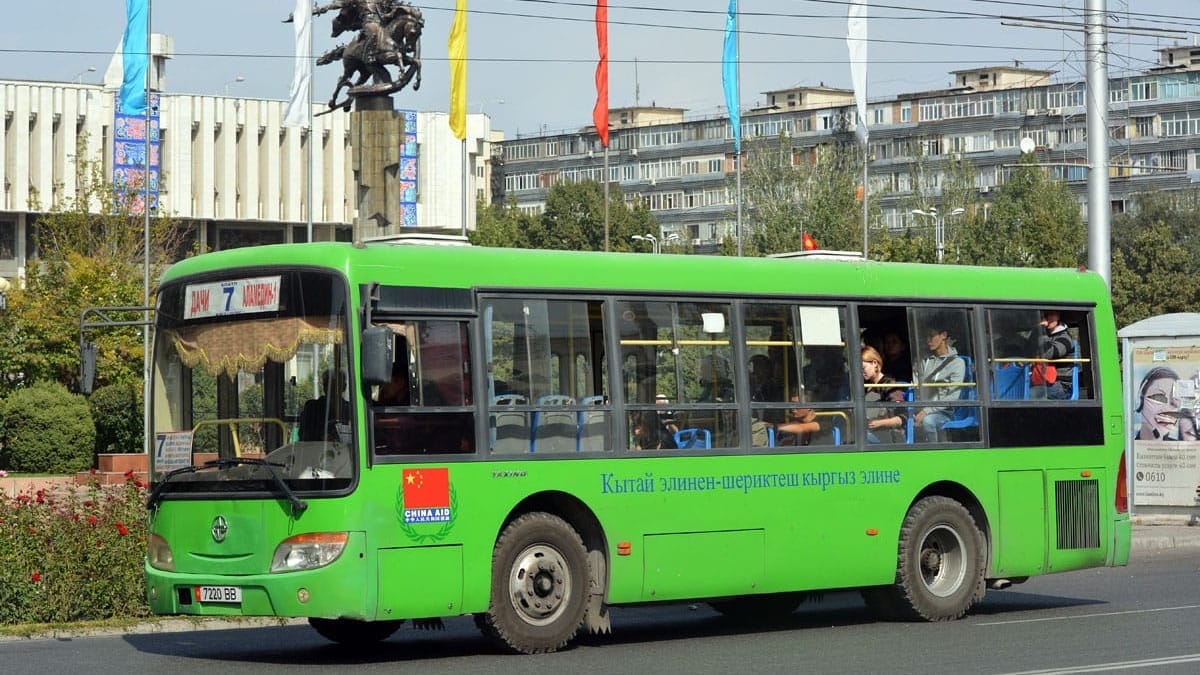 В Бишкеке в связи с ремонтом проспекта Чуй изменены схемы движения 11 автобусных маршрутов