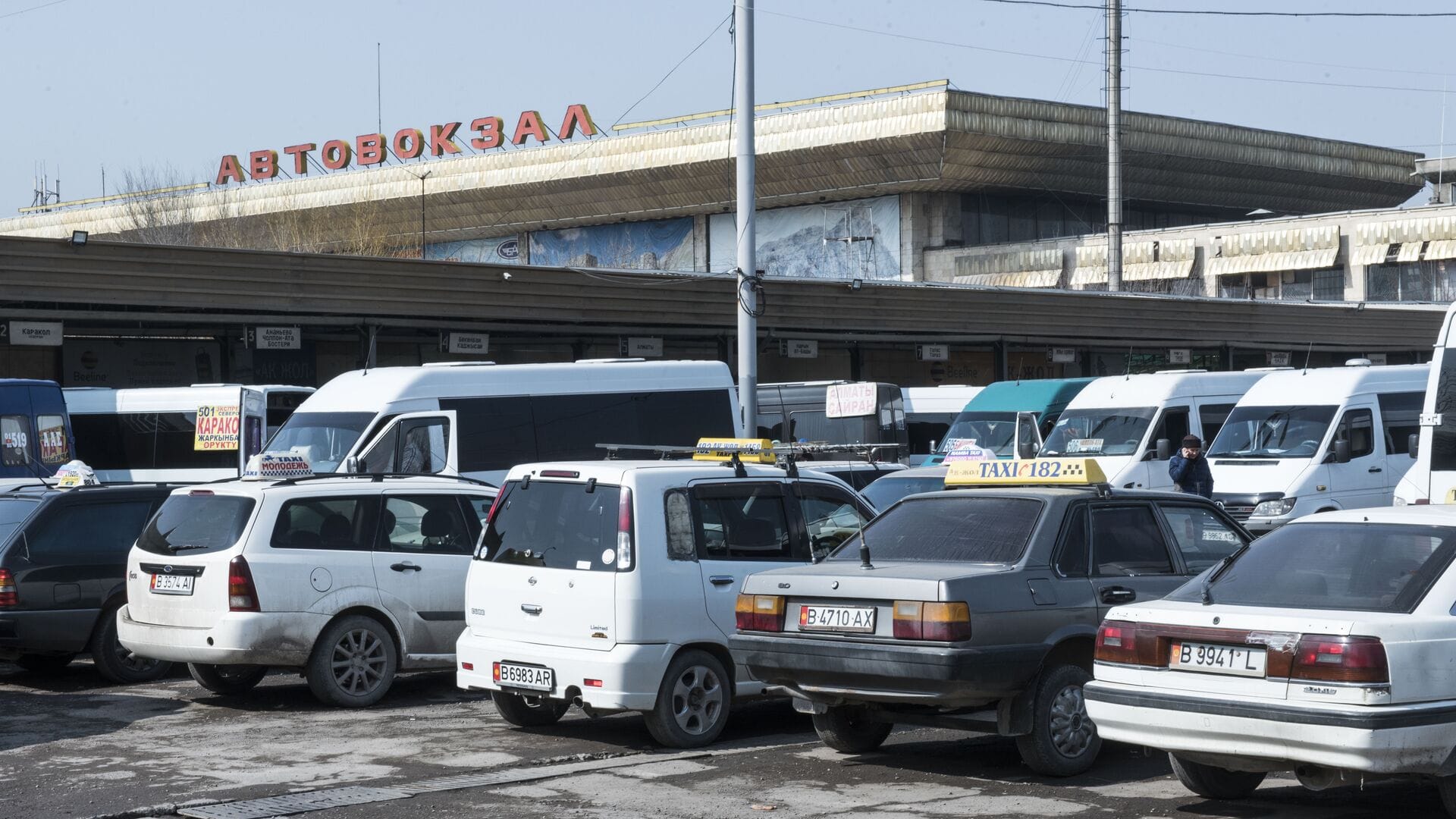 Западный вокзал и мини-вокзал «Акжол» полностью прекратили свою работу