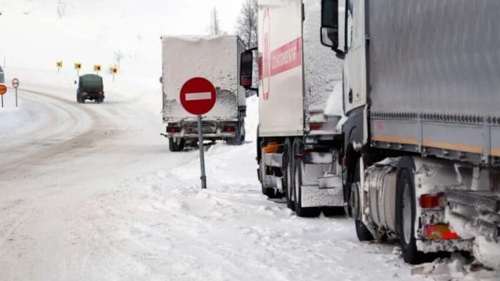 На посту «Сосновка» ограничили проезд грузовиков