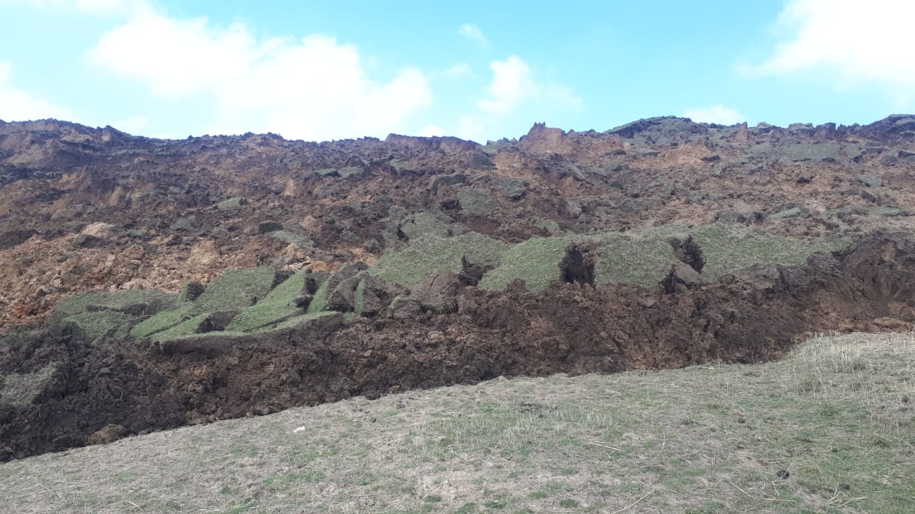 На дороге Ылай – Талаа – Гулчо в Ошской области сошел оползень