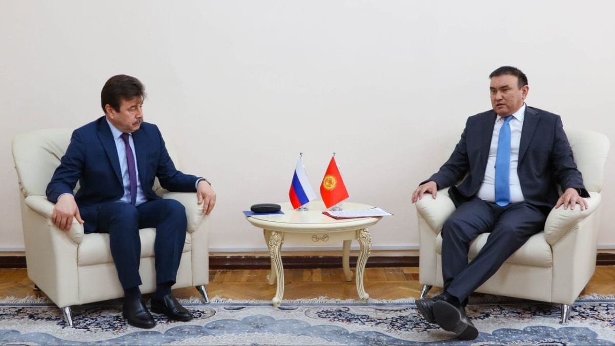 Посла России вызвали в МИД КР из-за массовых задержаний кыргызстанцев в Москве