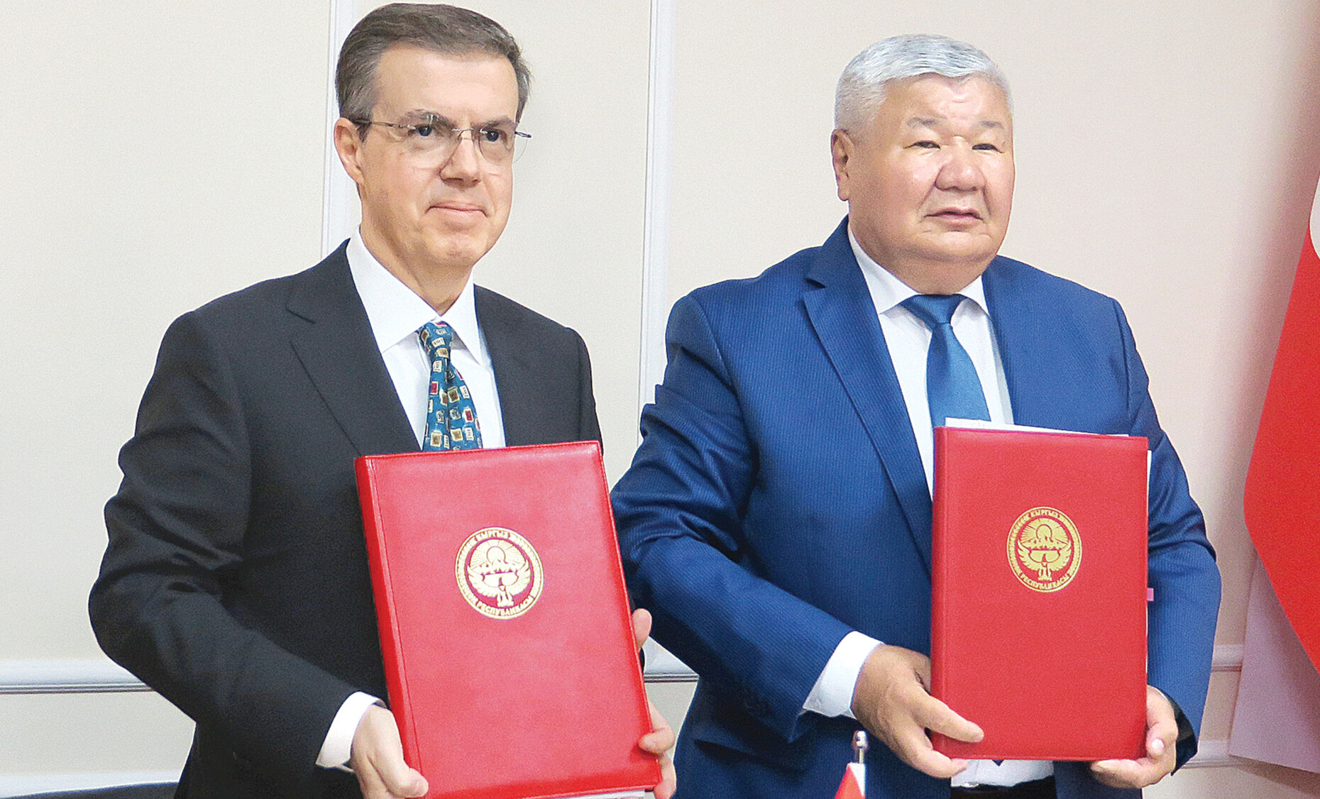 Церемония подписания соглашения. Фото Türkiye Gazetesi.