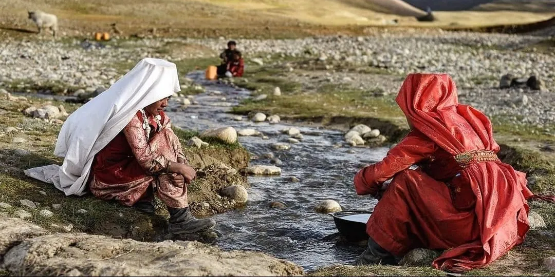 Кабмин КР утвердил программу поддержки памирских кыргызов и кайрылманов