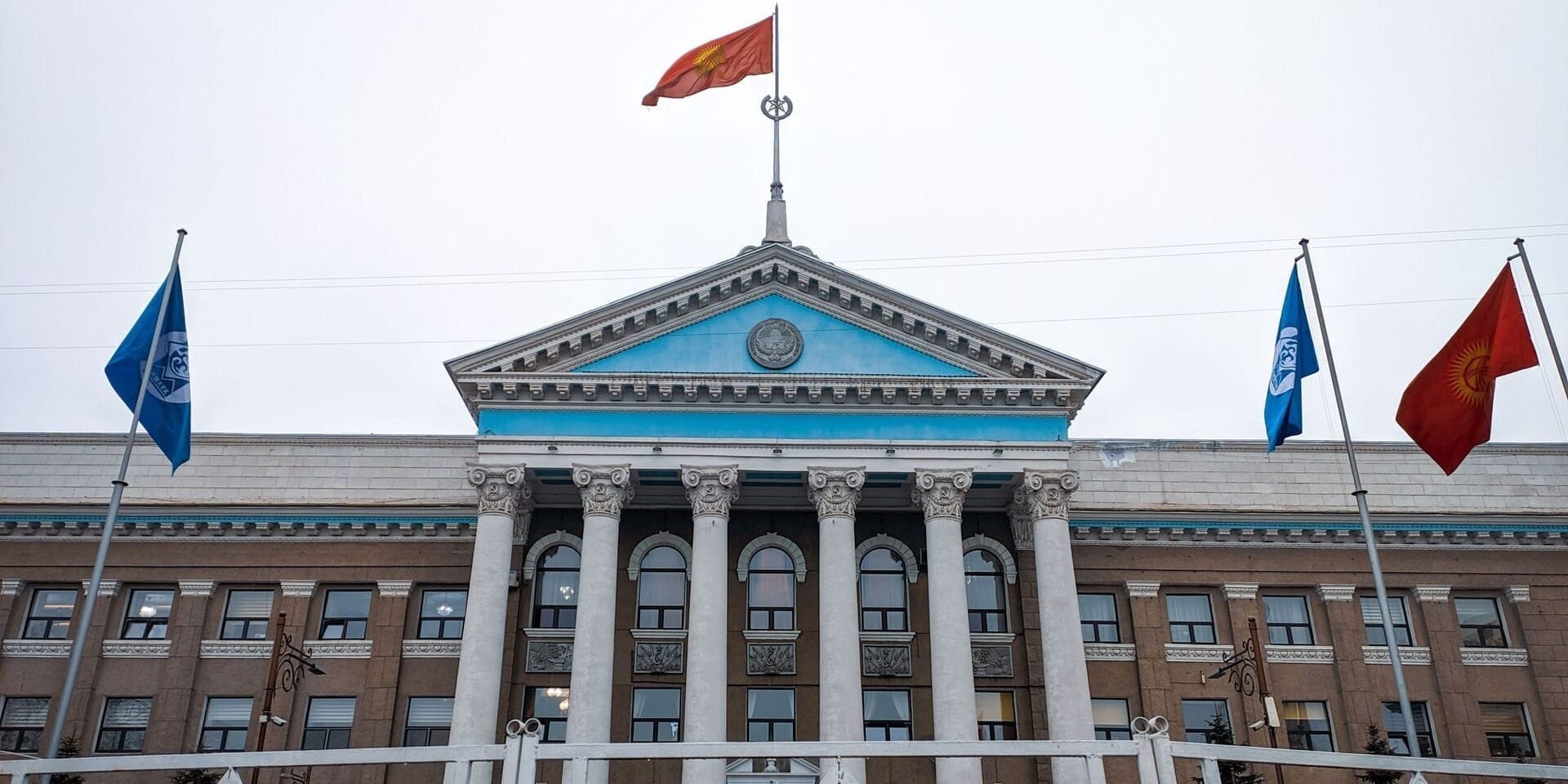 Мэрия Бишкека усилила штат и изменила систему наименования МТУ