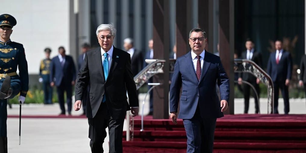 Жапаров и Токаев подтвердили курс на укрепление двусторонних отношений