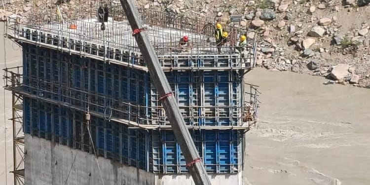 Для начала основного этапа строительства Камбар-Атинской ГЭС-1 формируют инфраструктуру