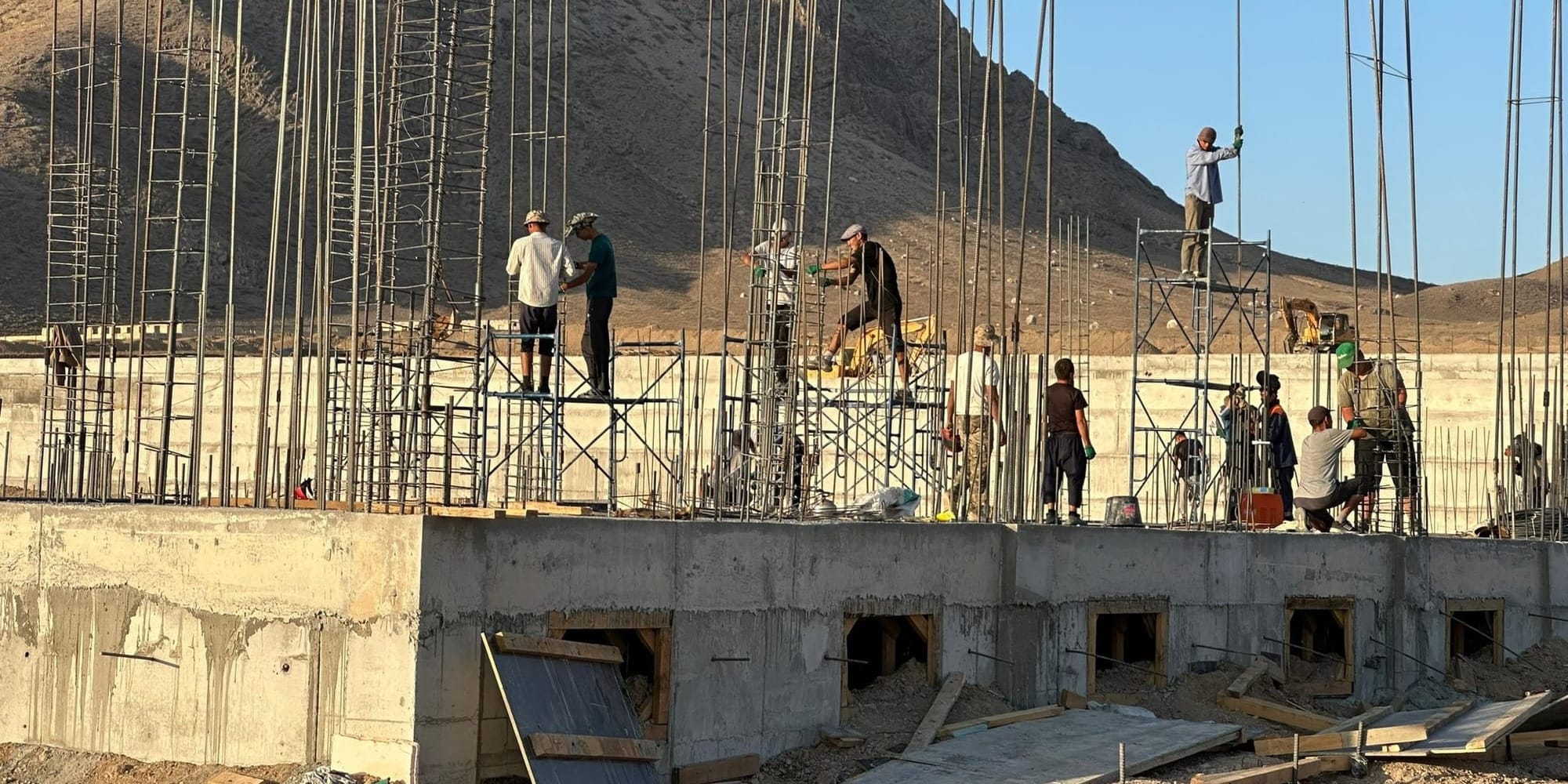 В Баткене строится футбольный стадион на 10 тысяч мест – фото