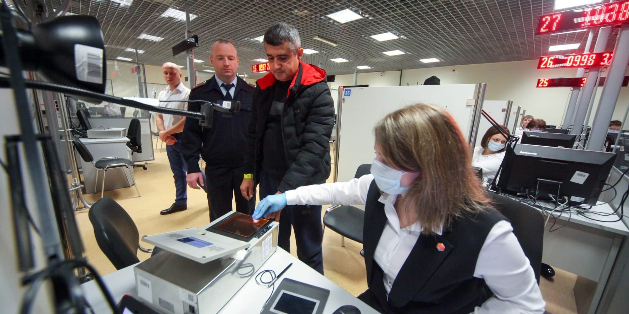 С 1 сентября учет мигрантов в Москве будет вестись через мобильное приложение