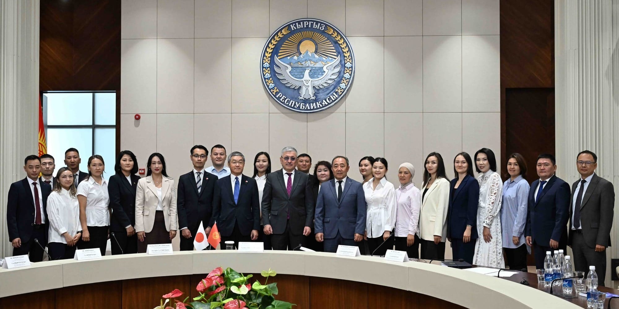 Касымалиев проводил группу кыргызстанцев на обучение в Японию по программе JDS