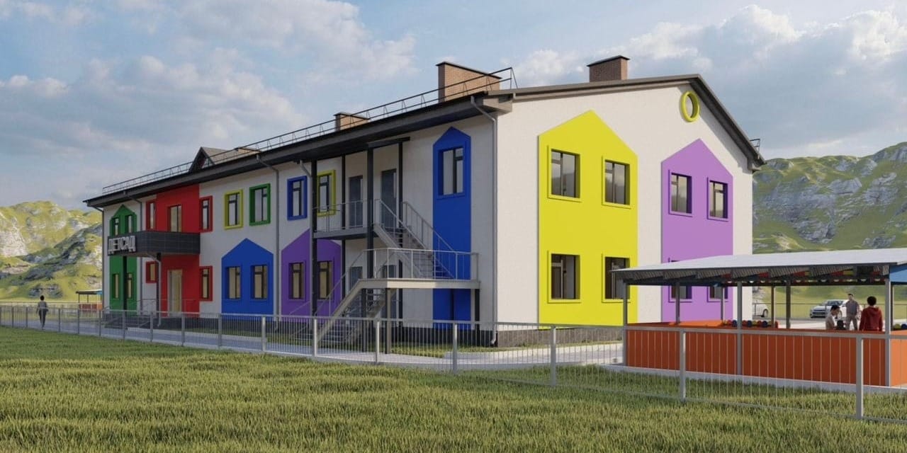 Как продвигается строительство новых школ и детсада в трех областях? Отчет Минстроя