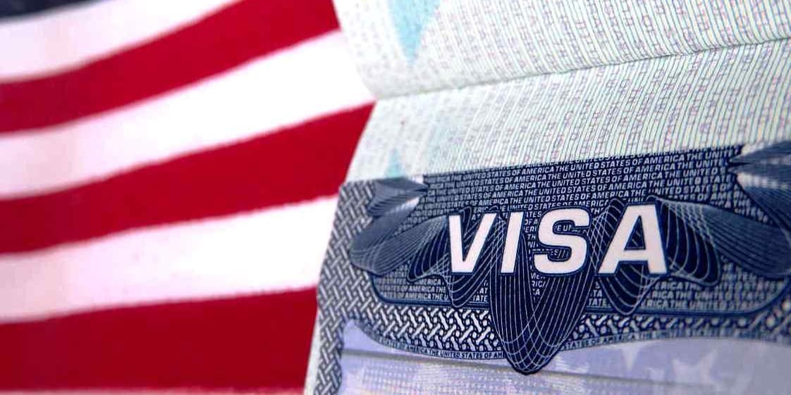 США ужесточают правила – кыргызстанцы обязаны проходить личное интервью для виз