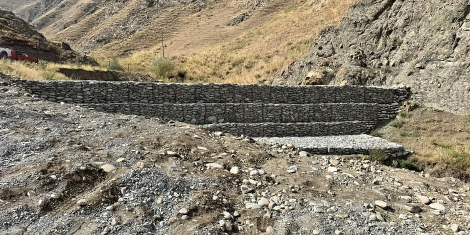 В Нарыне построили четыре селезащитные дамбы за 20 млн сомов