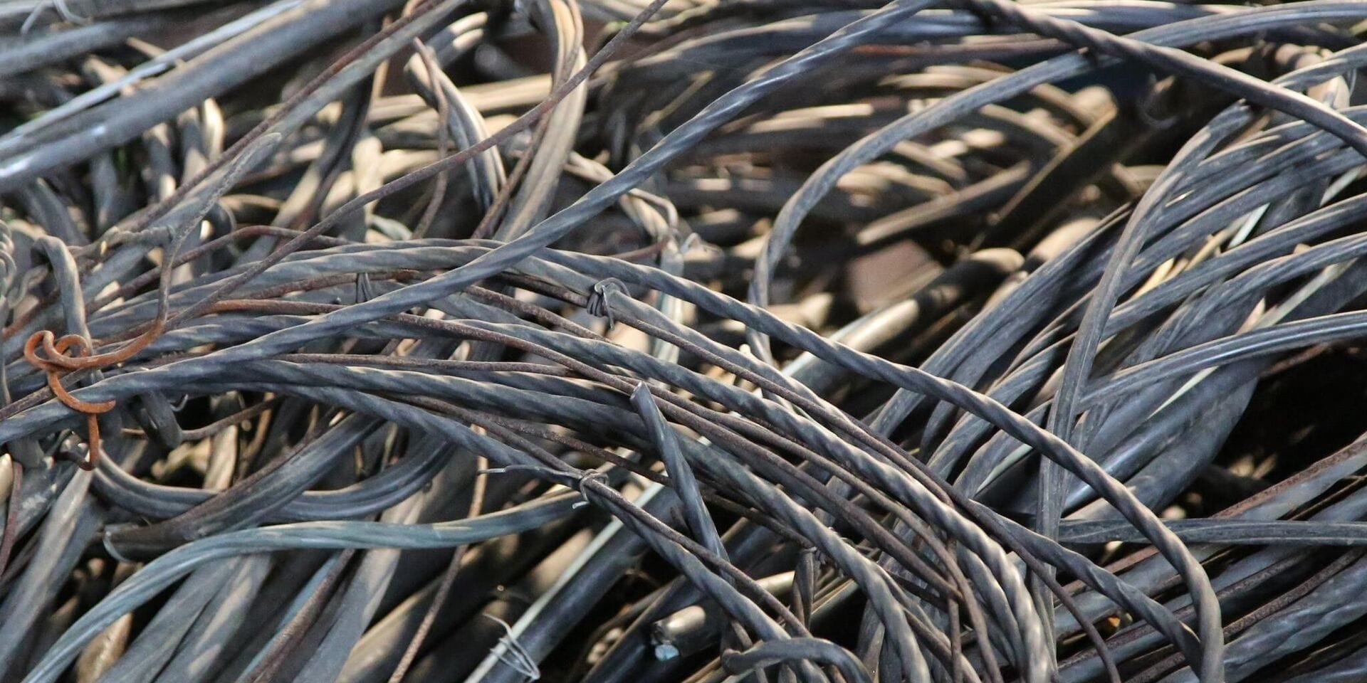 В Кыргызстане ввели временный запрет на экспорт черного лома и металлов