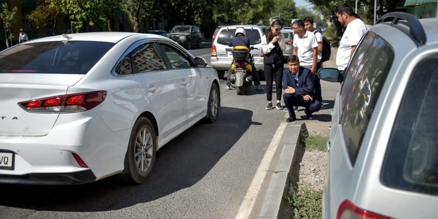 Мэр Бишкека поручил отремонтировать участок на улице Горького
