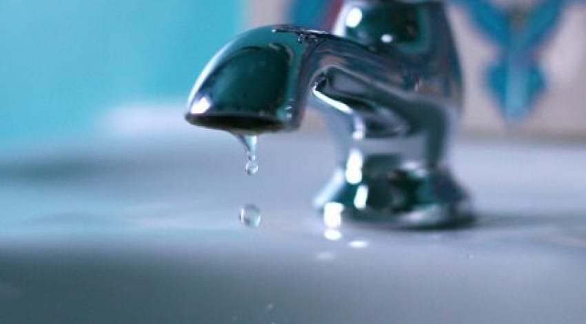 В Бишкеке приостановят подачу воды 17–18 сентября — список адресов