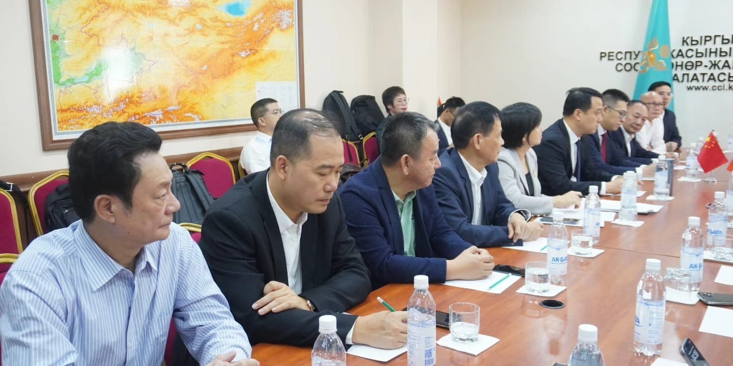 Гуандунские металлурги ищут партнеров в Кыргызстане для экспорта ножей и ножниц