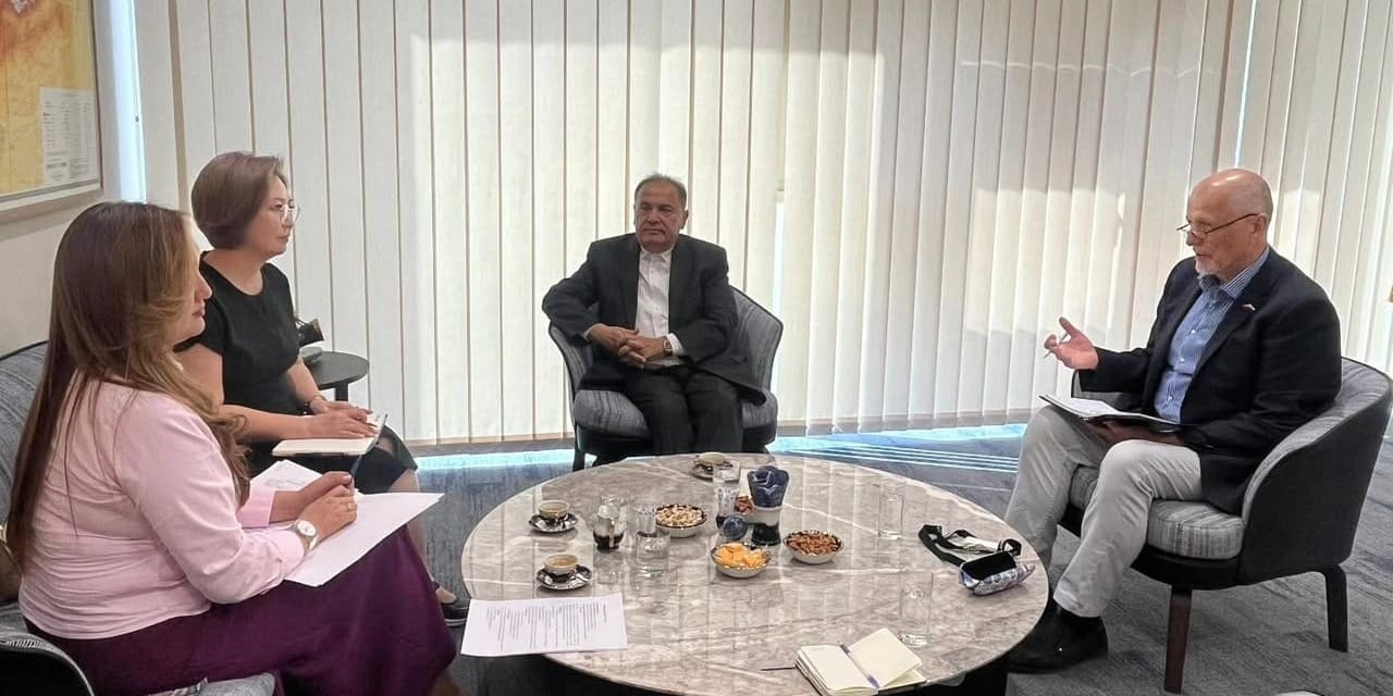 Кыргызстан и Венгрия обсудили проведение бизнес-туров для предпринимателей