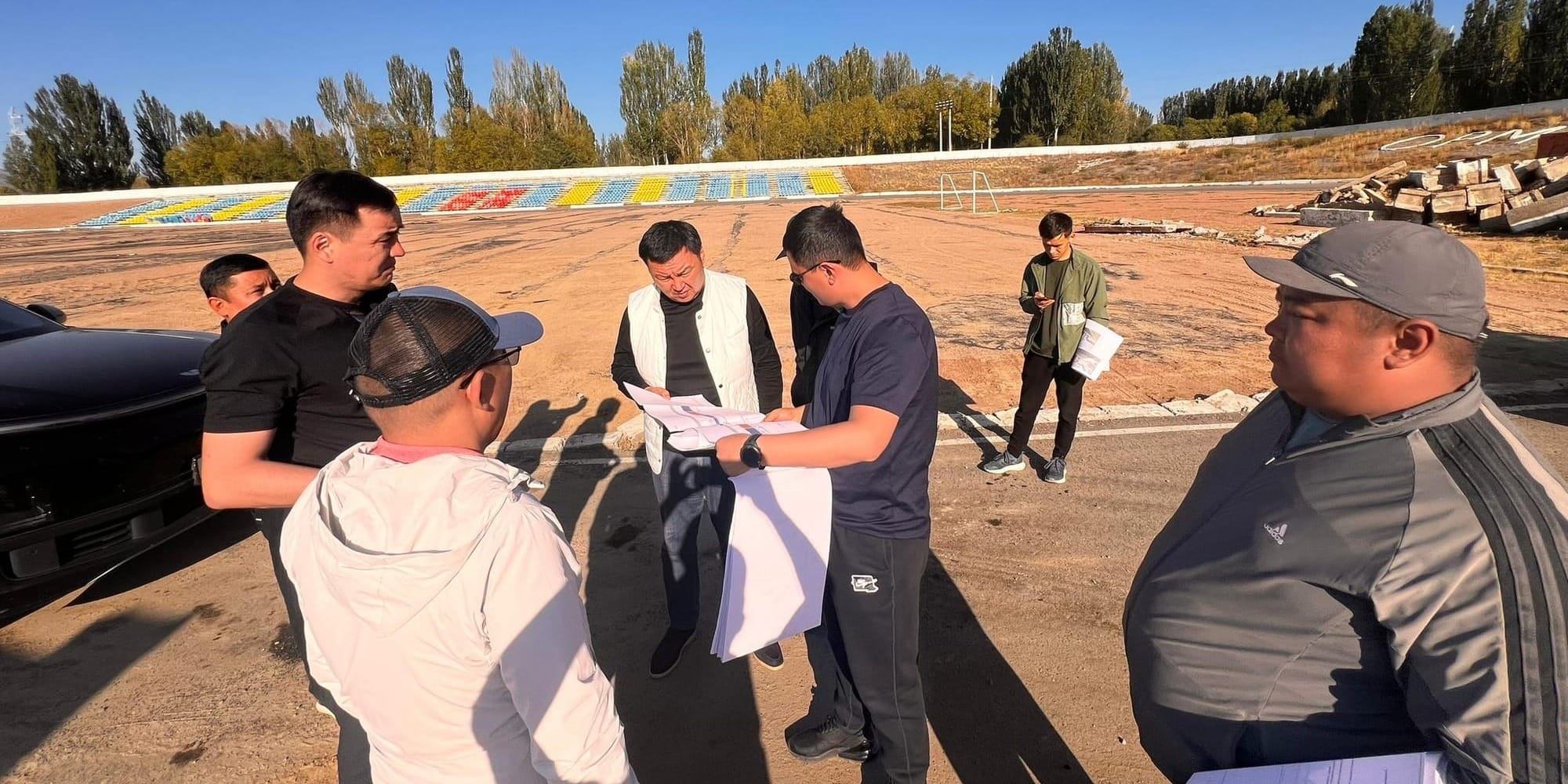 Центральный стадион Кочкора обновят в рамках ускоренного строительства соцобъектов