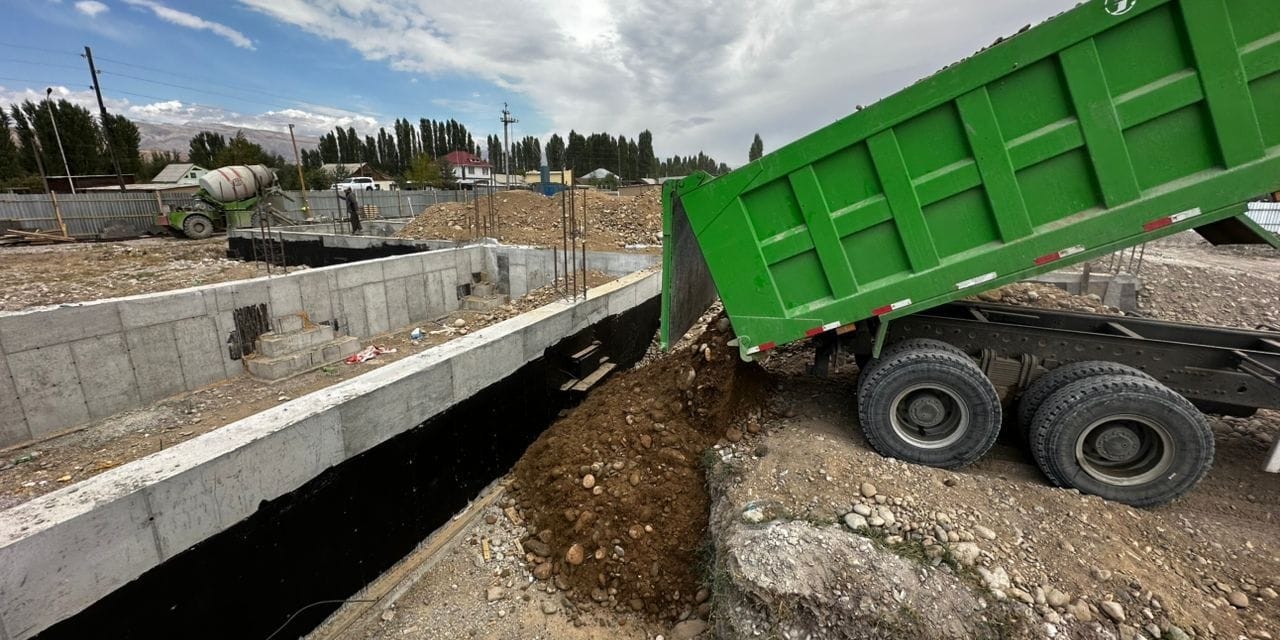 Строительство детсада в селе Кен-Арал. Фото: Минстрой.