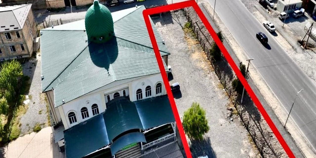 В Джалал-Абаде 350 м² земли мечети незаконно вывели из муниципальной собственности