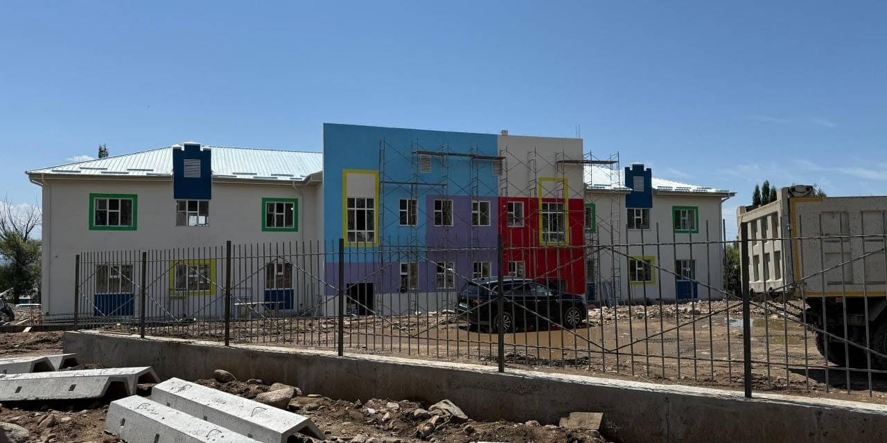 В селе Балбай Иссык-Кульской области строят новый детский сад на 100 мест