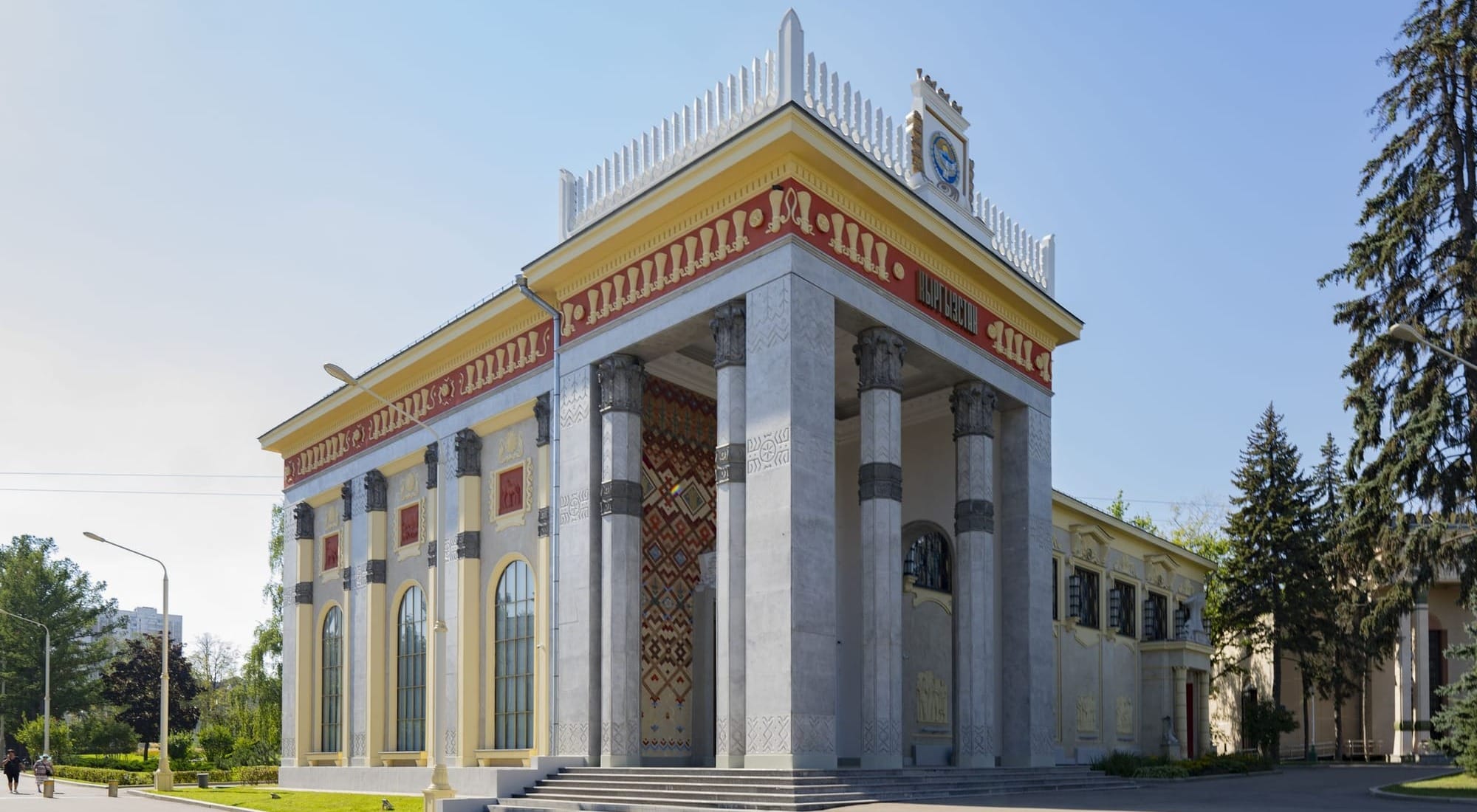 Павильон «Кыргызстан» на ВДНХ в Москве за год посетили 370 тысяч человек