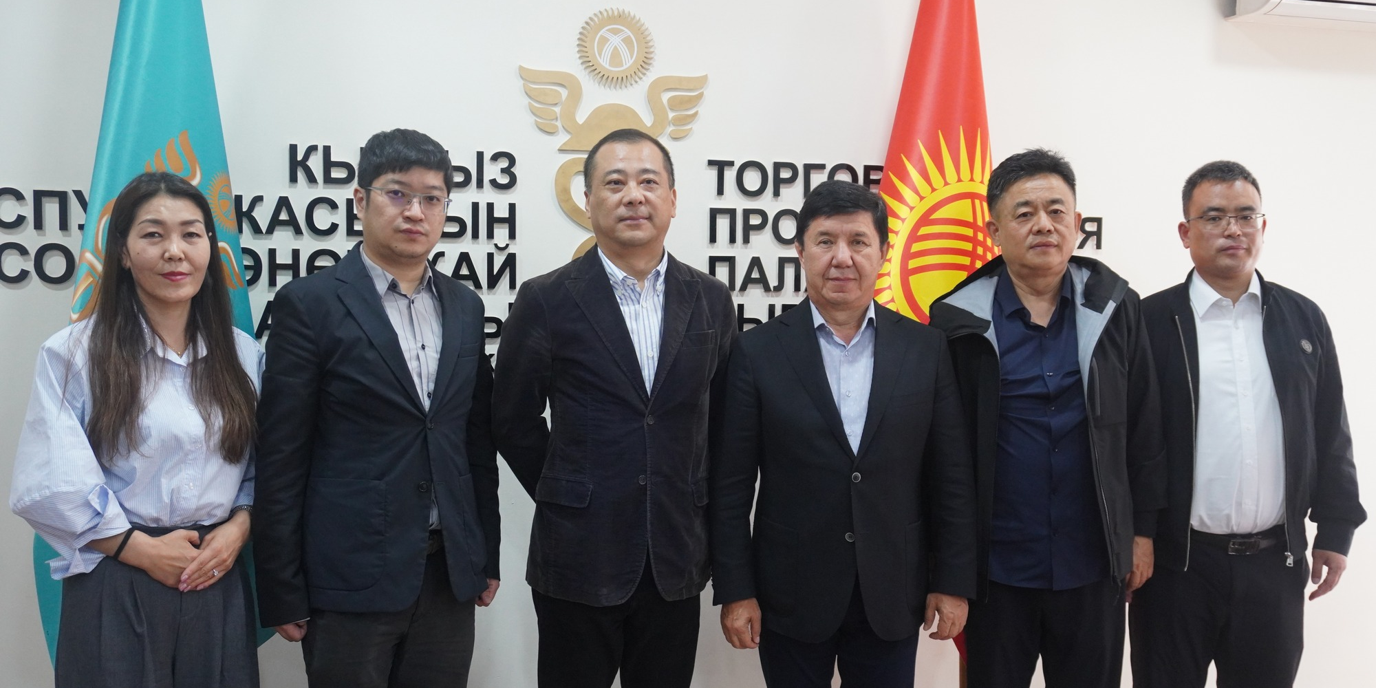 ТПП КР и шанхайские компании договорились о проведении бизнес-тура и инвестфорума в Бишкеке