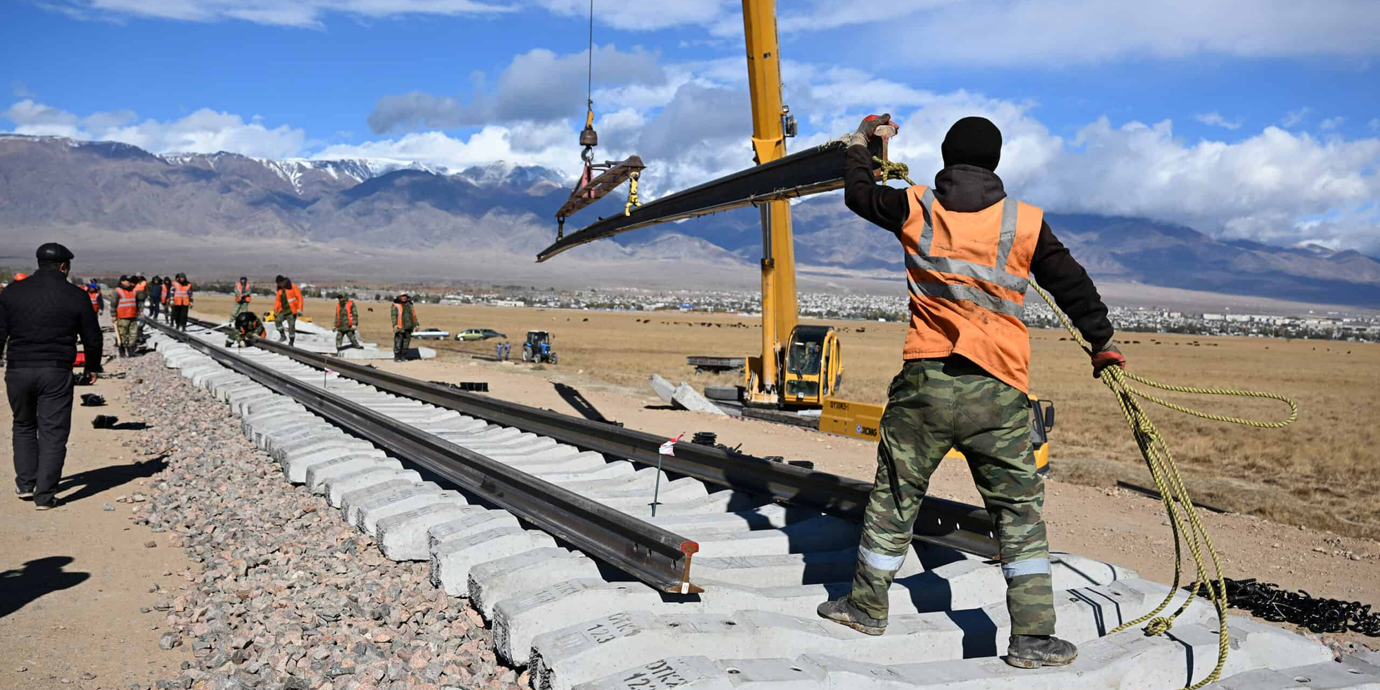 «КТЖ» до 2030 года будет инвестировать 50% прибыли в ж/д Балыкчы – Кара-Кече – Макмал