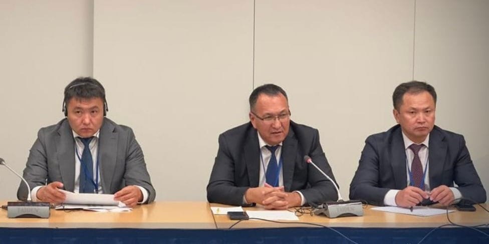 Минфин Кыргызстана и МВФ обсудили реформу оплаты труда бюджетников