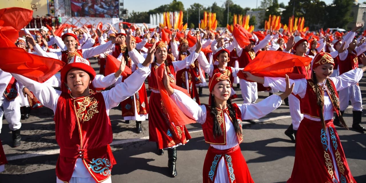 Кабмин утвердил новые правила оплаты труда в сфере культуры, спорта и информации