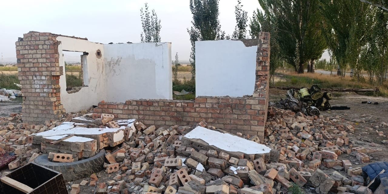 Незаконное строительство в Сокулукском районе: гражданин оштрафован на 45.5 тысячи сомов. Фото: Минсельхоз.