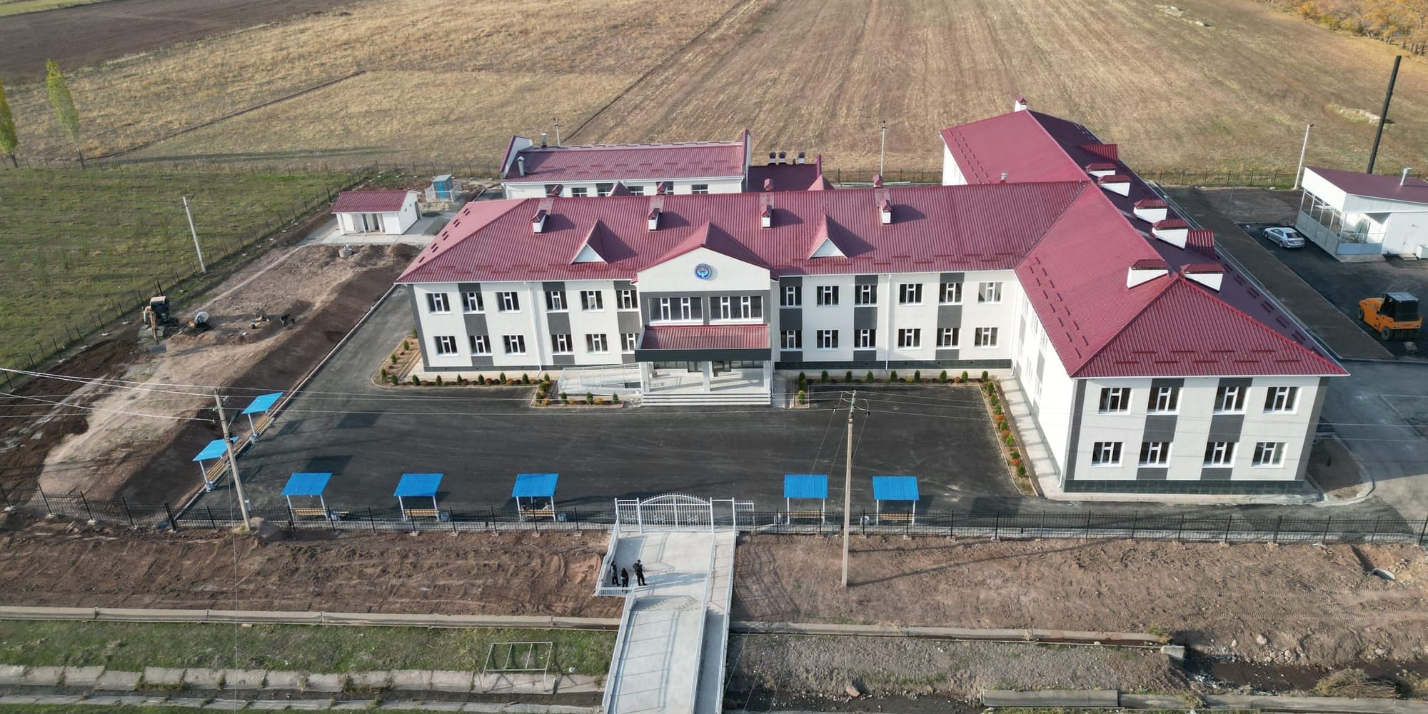 В селе Бер-Булак построили новую школу на 275 учеников за 192 млн сомов