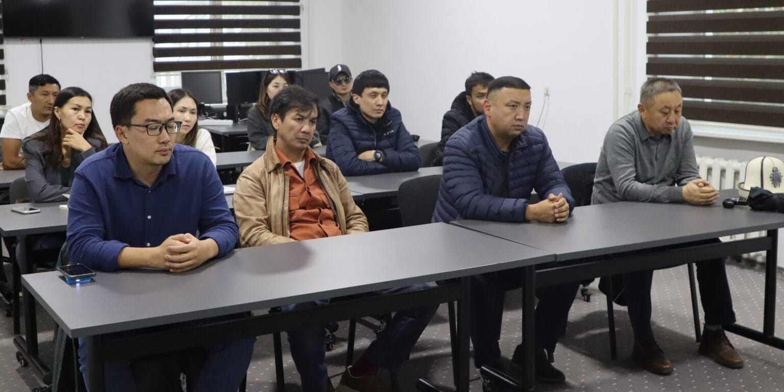 Застройщиков в Бишкеке призвали обращаться в Госагентство по земельным ресурсам  по выходным