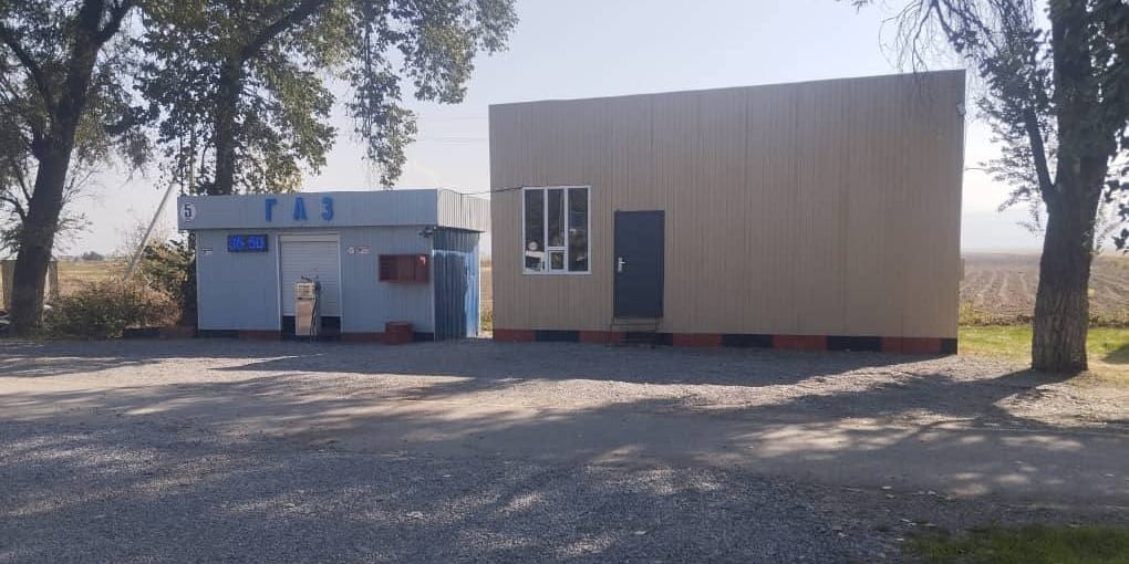 В селе Садовом застройщика оштрафовали на 200 тысяч сомов за незаконную АЗС