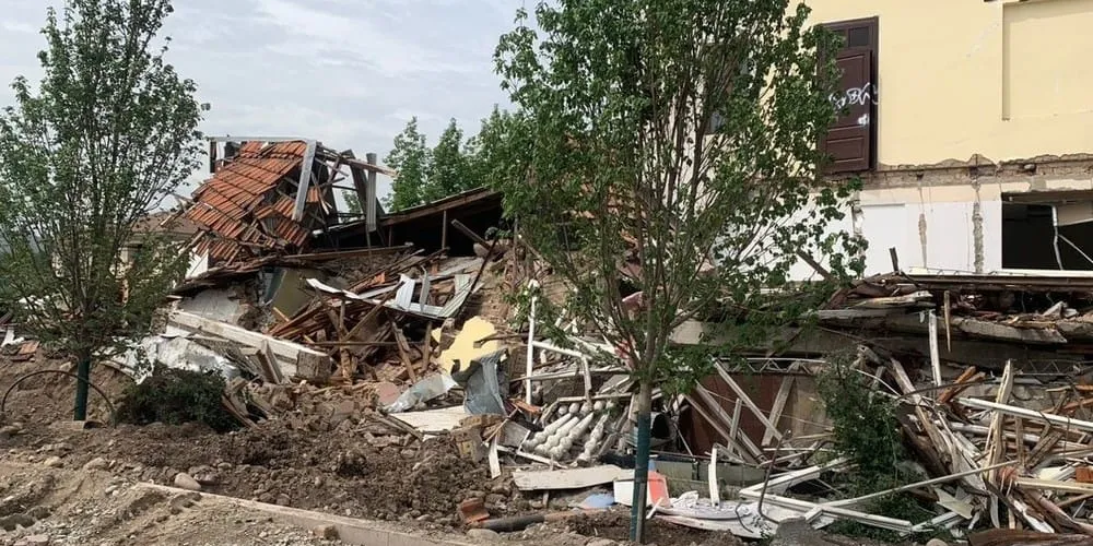 Земля на Айтматова: мэрия Бишкека отзывает 29 исков и готова говорить о компенсациях