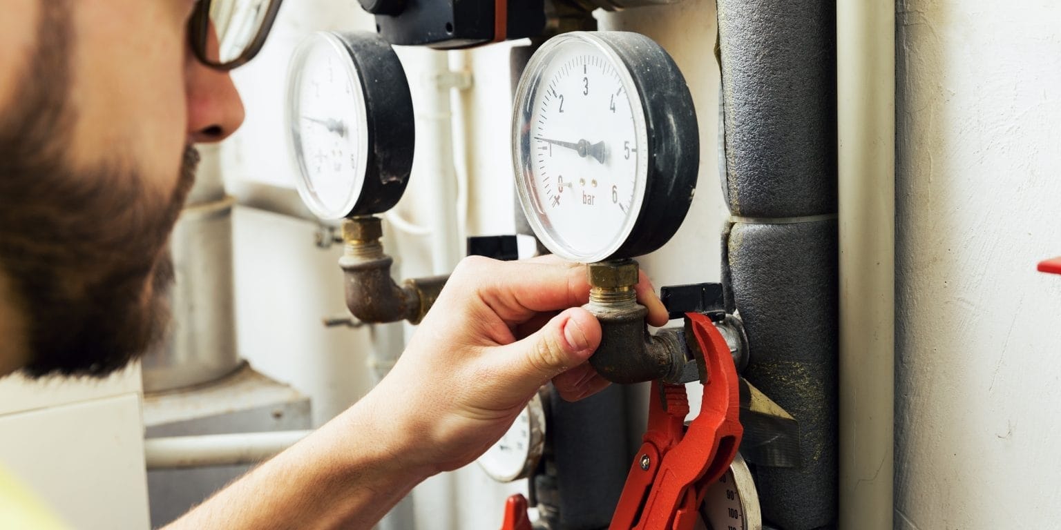 Порыв на теплосети в южной части Бишкека ликвидирован — абонентов подключат в ближайшее время