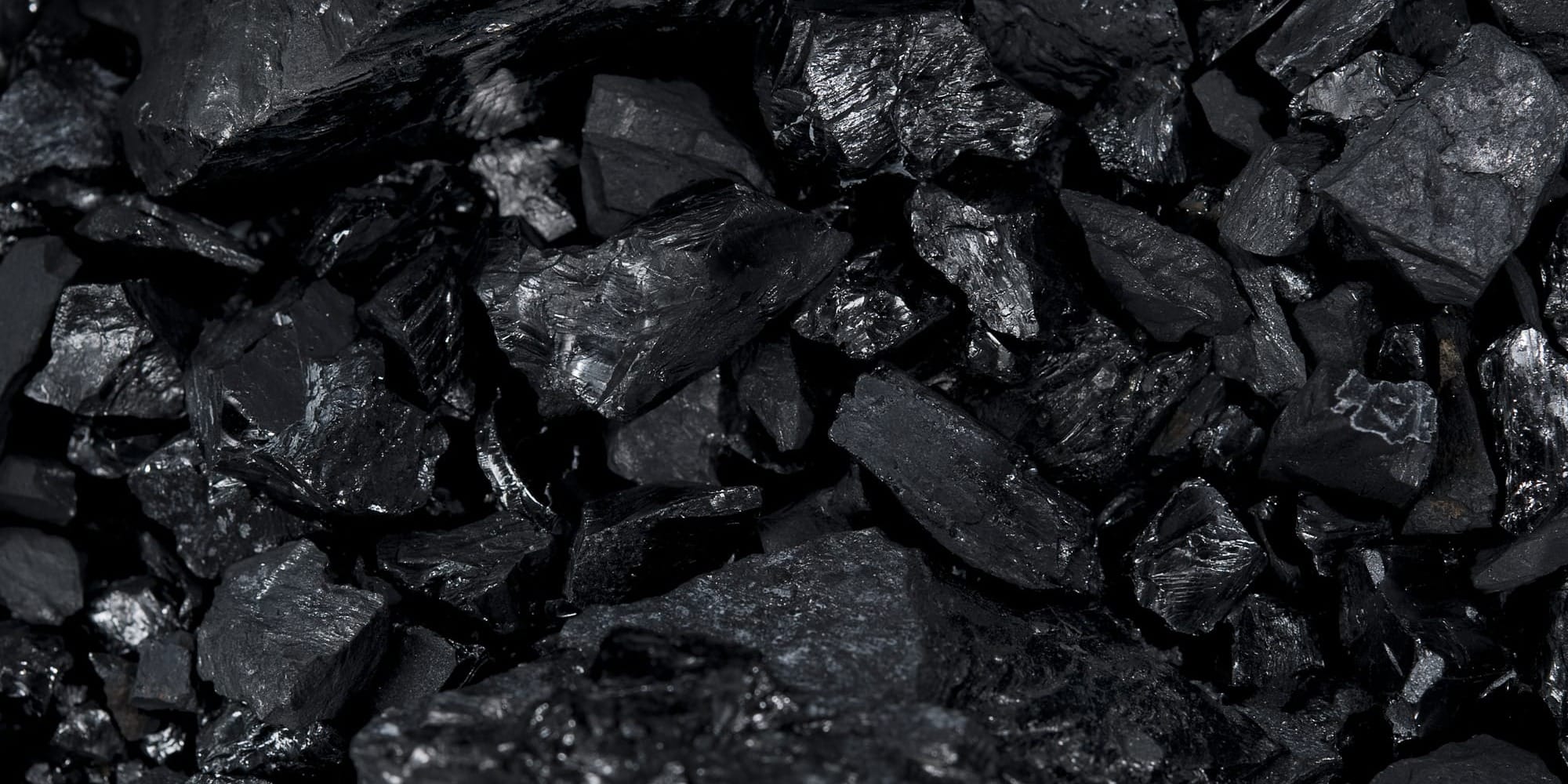 В КР установили цены на уголь, мазут и тариф на перегрузку топлива