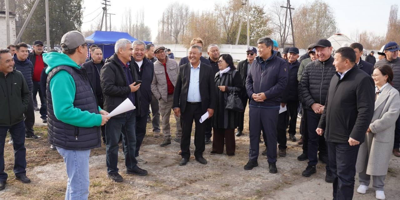 В 2026 году все госуслуги для фермеров переведут в онлайн — Бакыт Торобаев