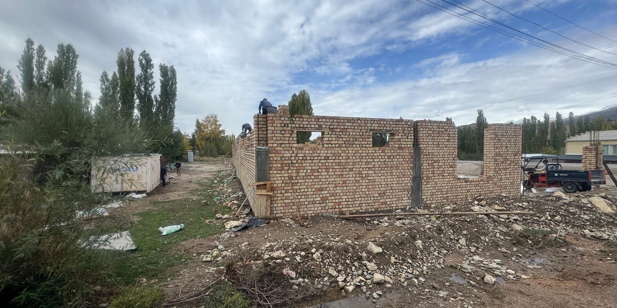 Госархстройконтроль Таласа пресек незаконное строительство магазина