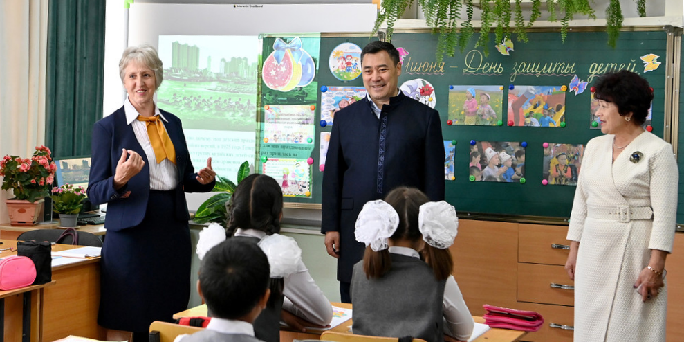 «Крик о помощи»: профсоюзы обратились к Жапарову в защиту учителей Кыргызстана