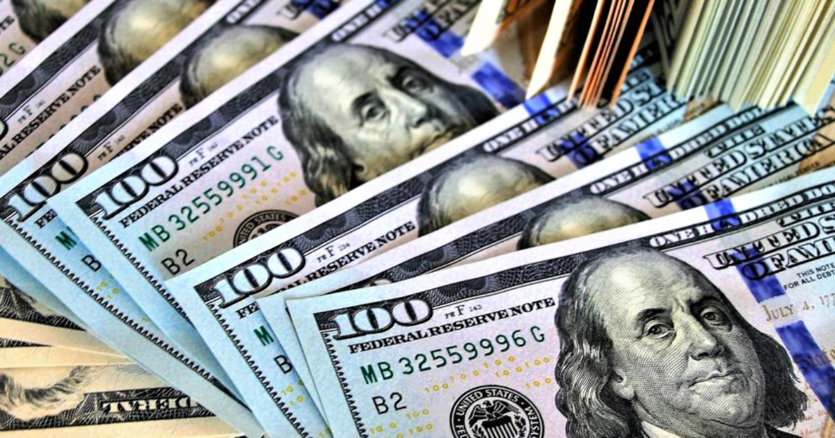 НБ КР вышел с интервенцией на $83 млн: сколько всего продано валюты с начала года