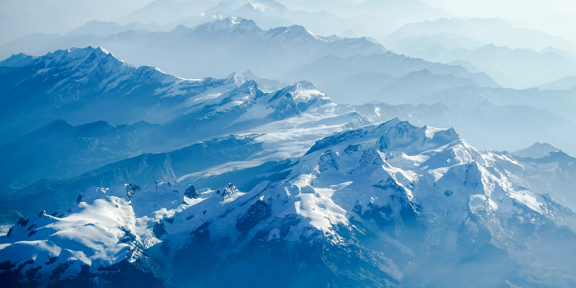 МЧС расширило мониторинг ледников, воздуха и метеосети в КР