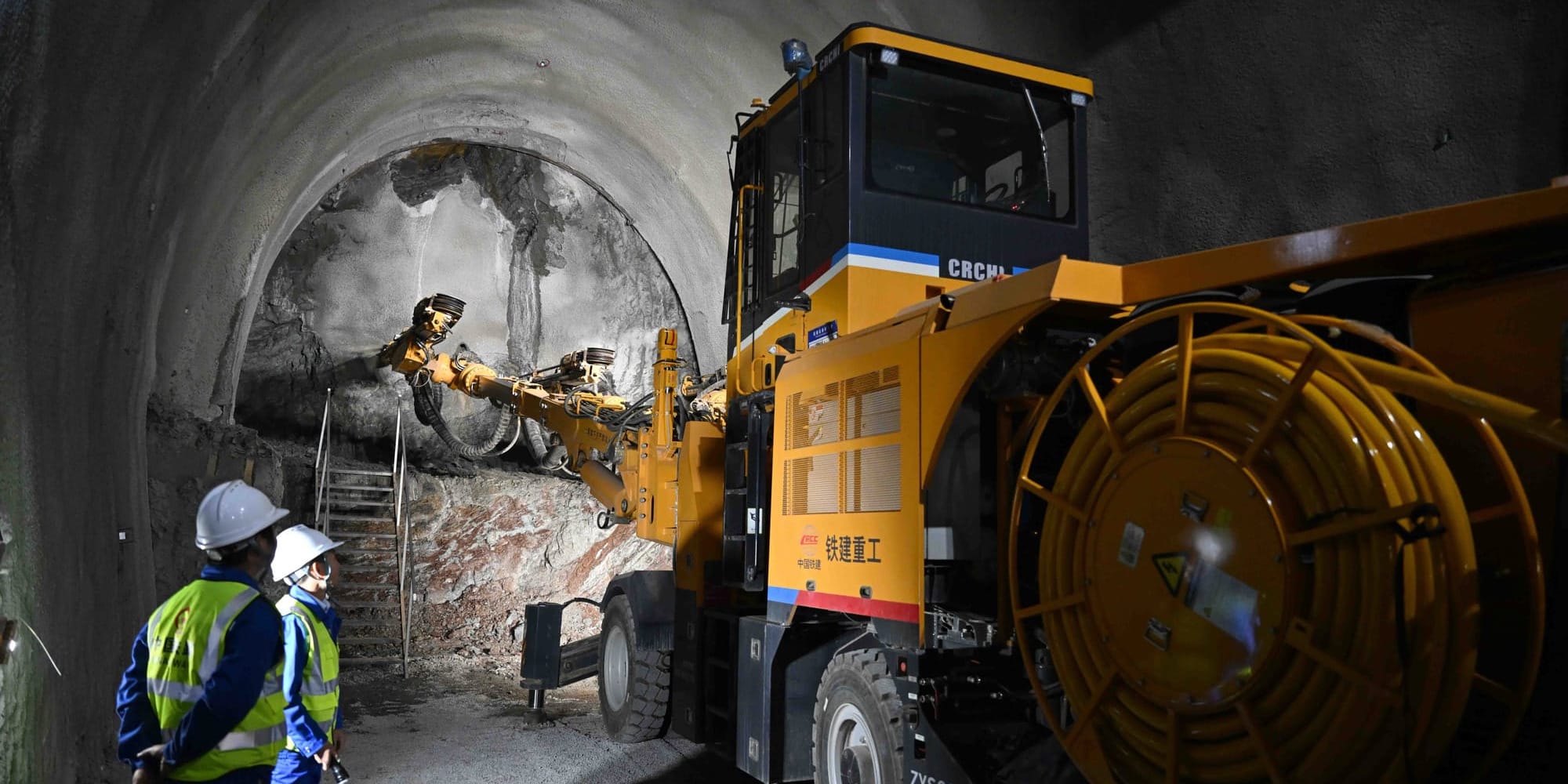 На железной дороге Китай – КР – РУз начали проходку 18 из 29 тоннелей
