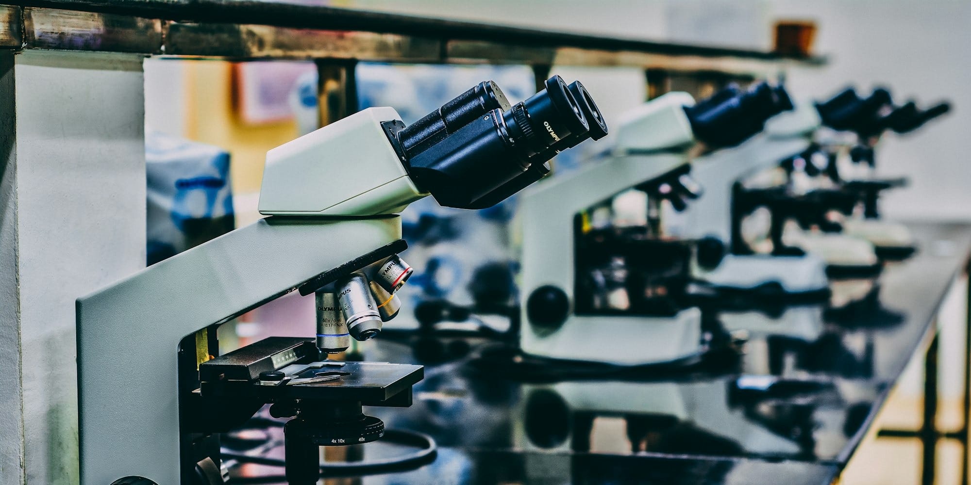 Кабмин КР направит почти 133 млн сомов на повышение зарплат работников науки