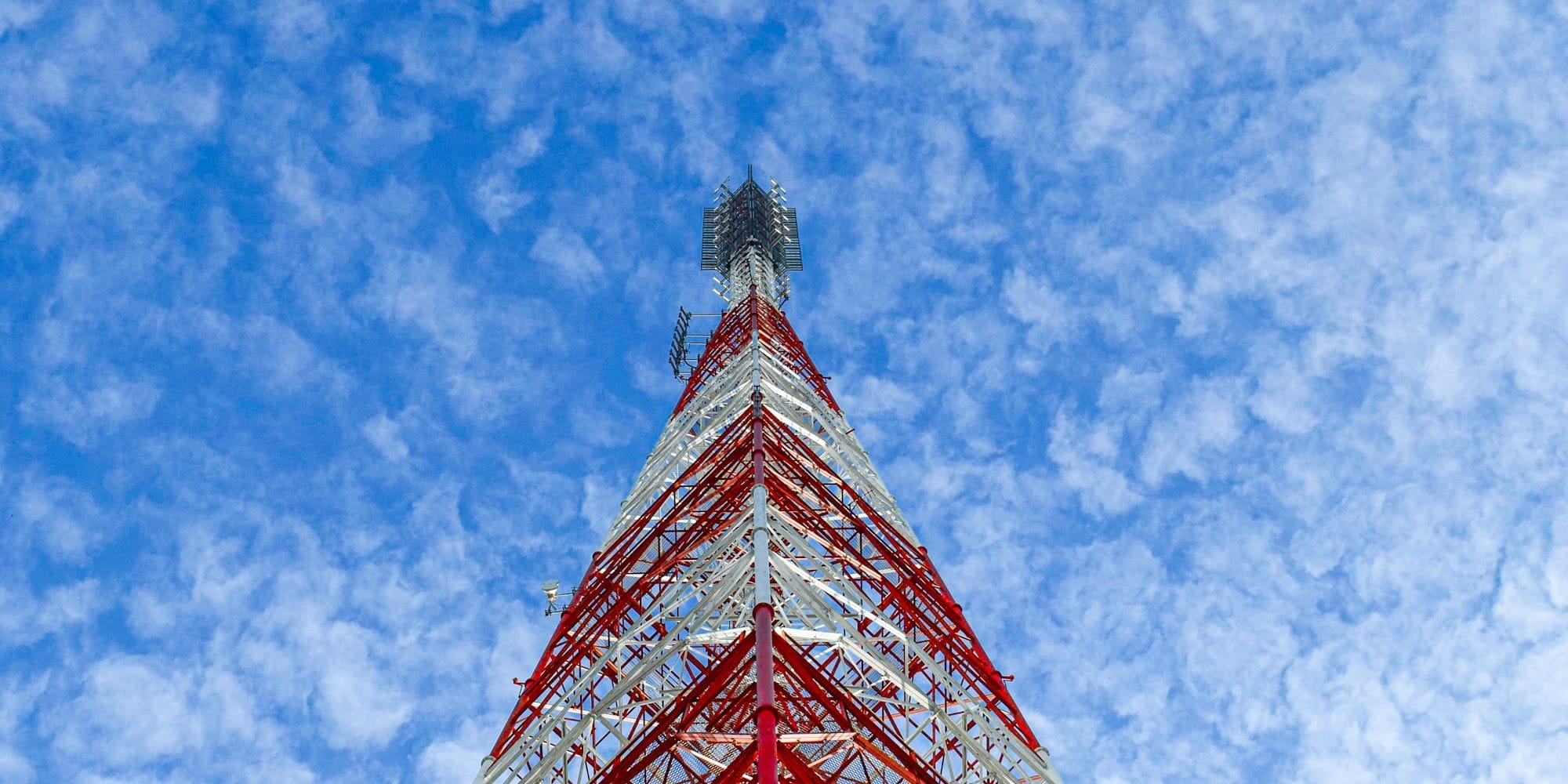 Кабмин КР утвердил положение и состав Нацкомиссии по радиочастотам