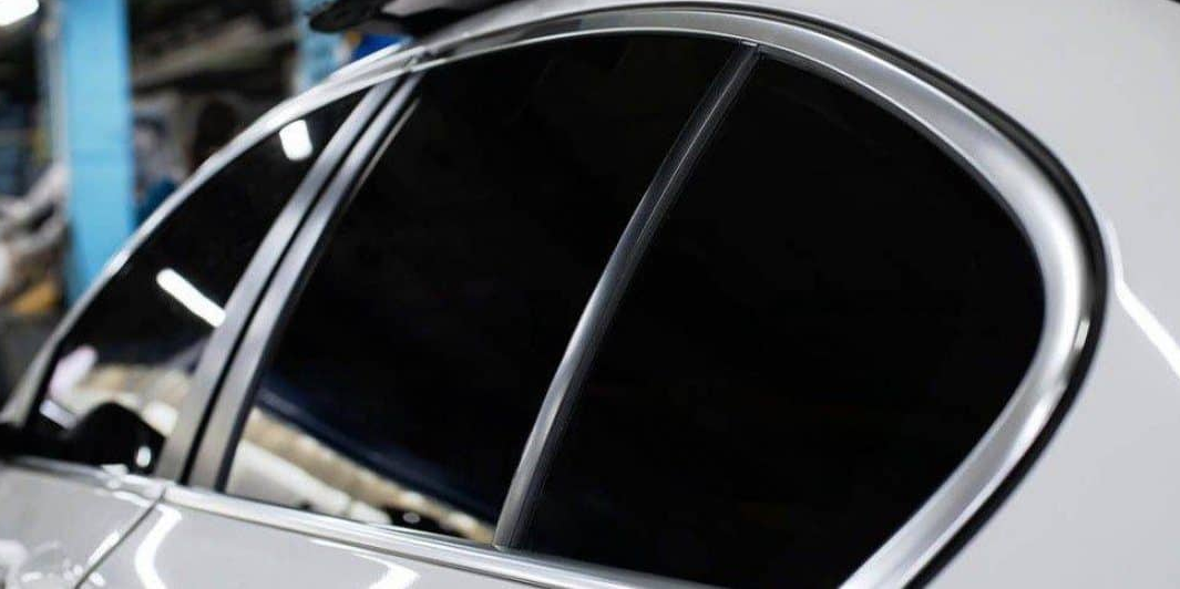 Кабмин Кыргызстана снизил сбор за тонировку: новые ставки