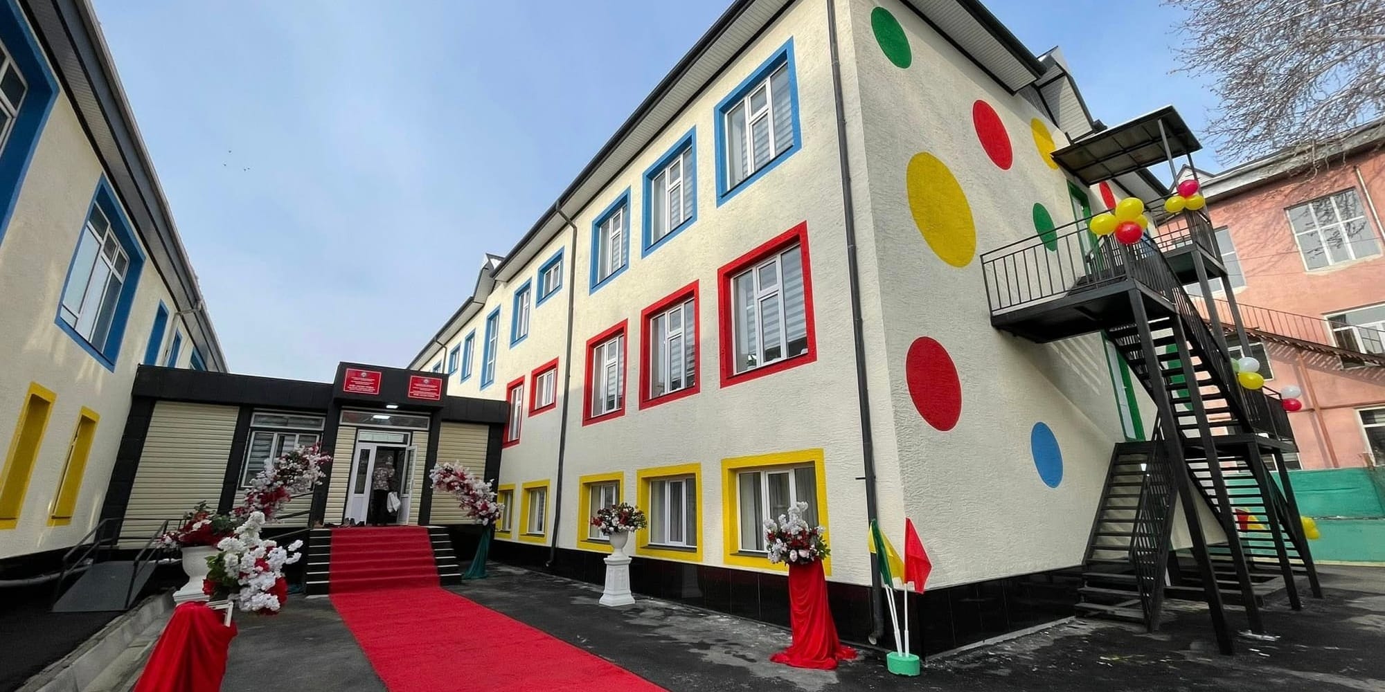 В Оше введено в эксплуатацию новое здание детсада «Асан-Үсөн»