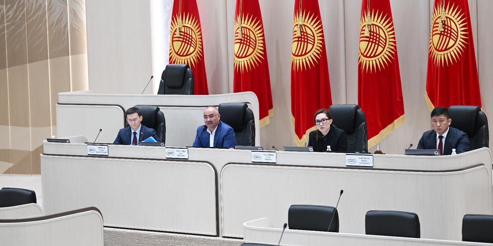 На новые школы в Бишкеке и Чуйской области направят $50 млн